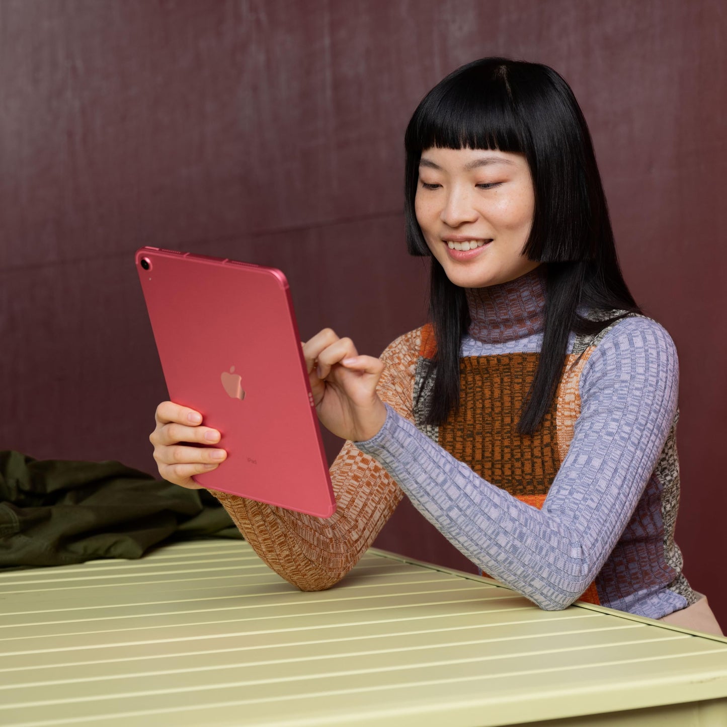 Apple 10.9-inch iPad (Wi-Fi, 64GB) - Pink (10th generation)